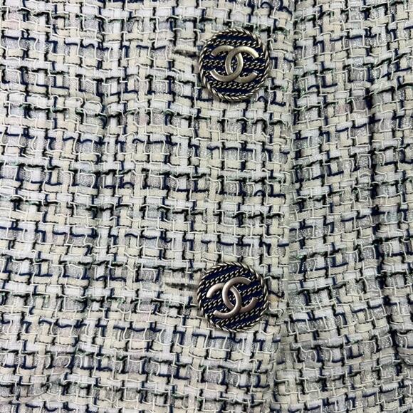 Chanel Tweed Jacket Women's 34 White & Blue Silk Blend Lining - Picture 5 of 15
